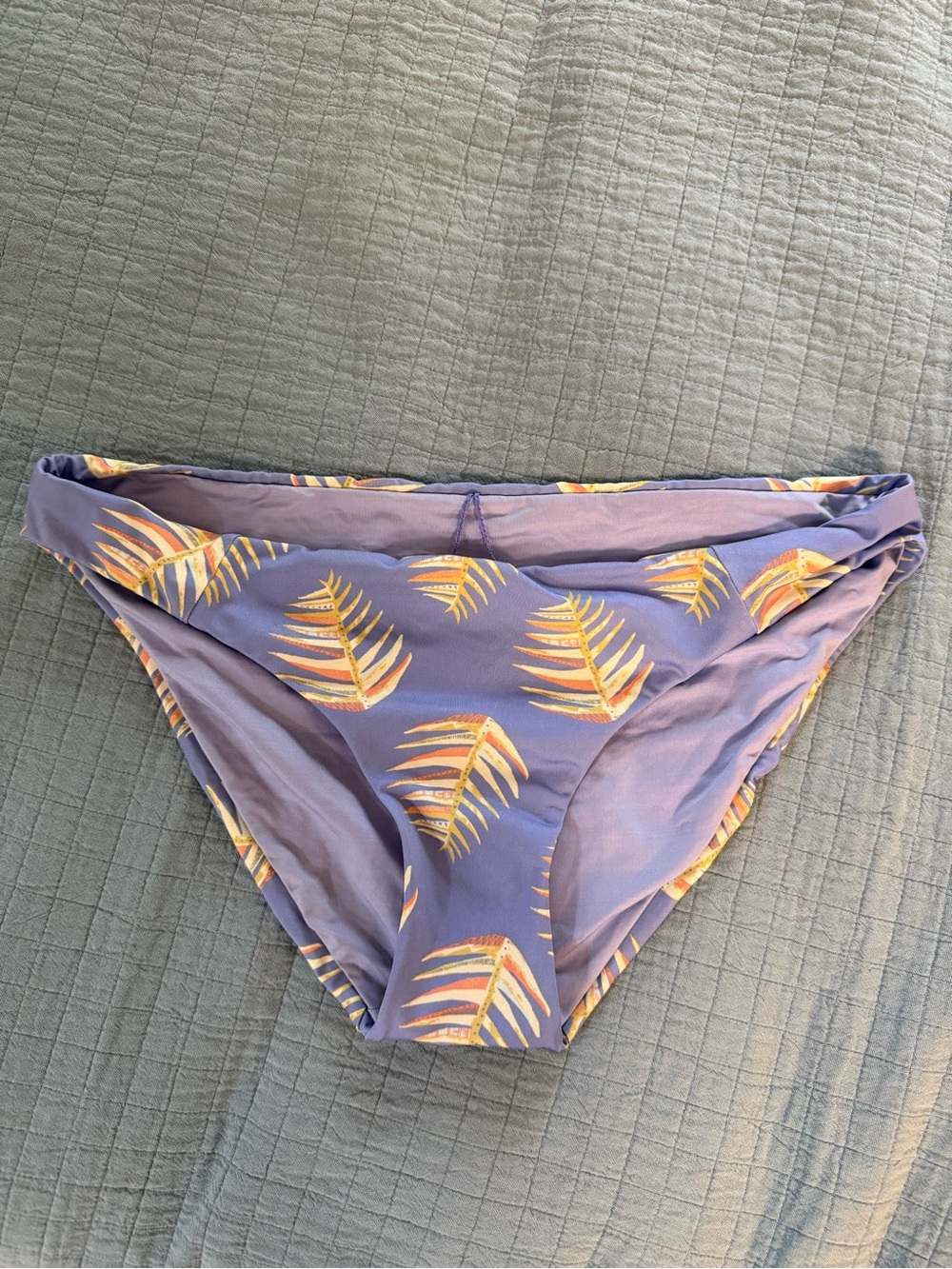 Patagonia Sunamee Palms of My Heart Bottoms Medium, like new